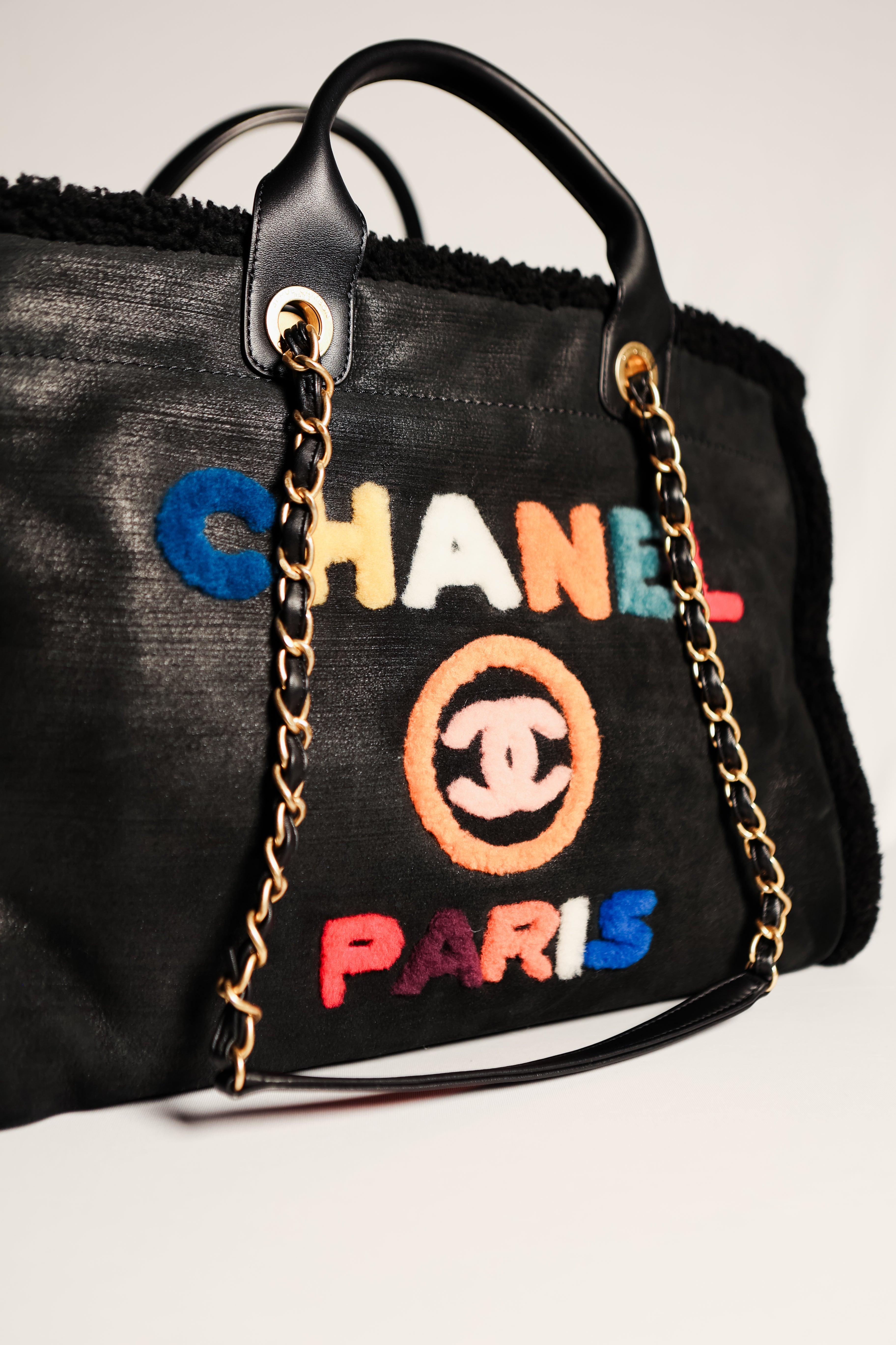 NWT Chanel Medium Deauville Shearling Tote