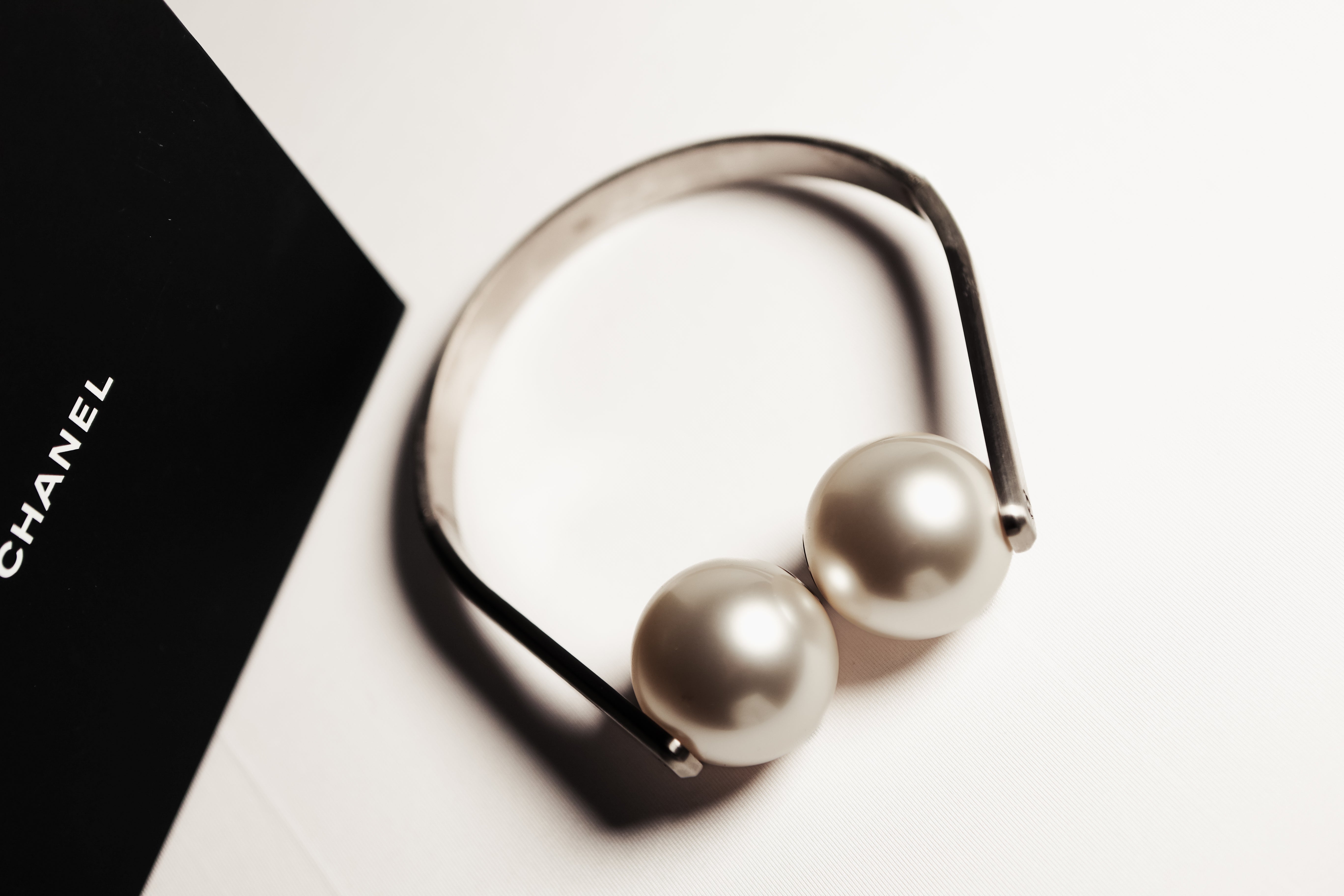 Chanel Runway Limited Edition Giant Pearls Choker