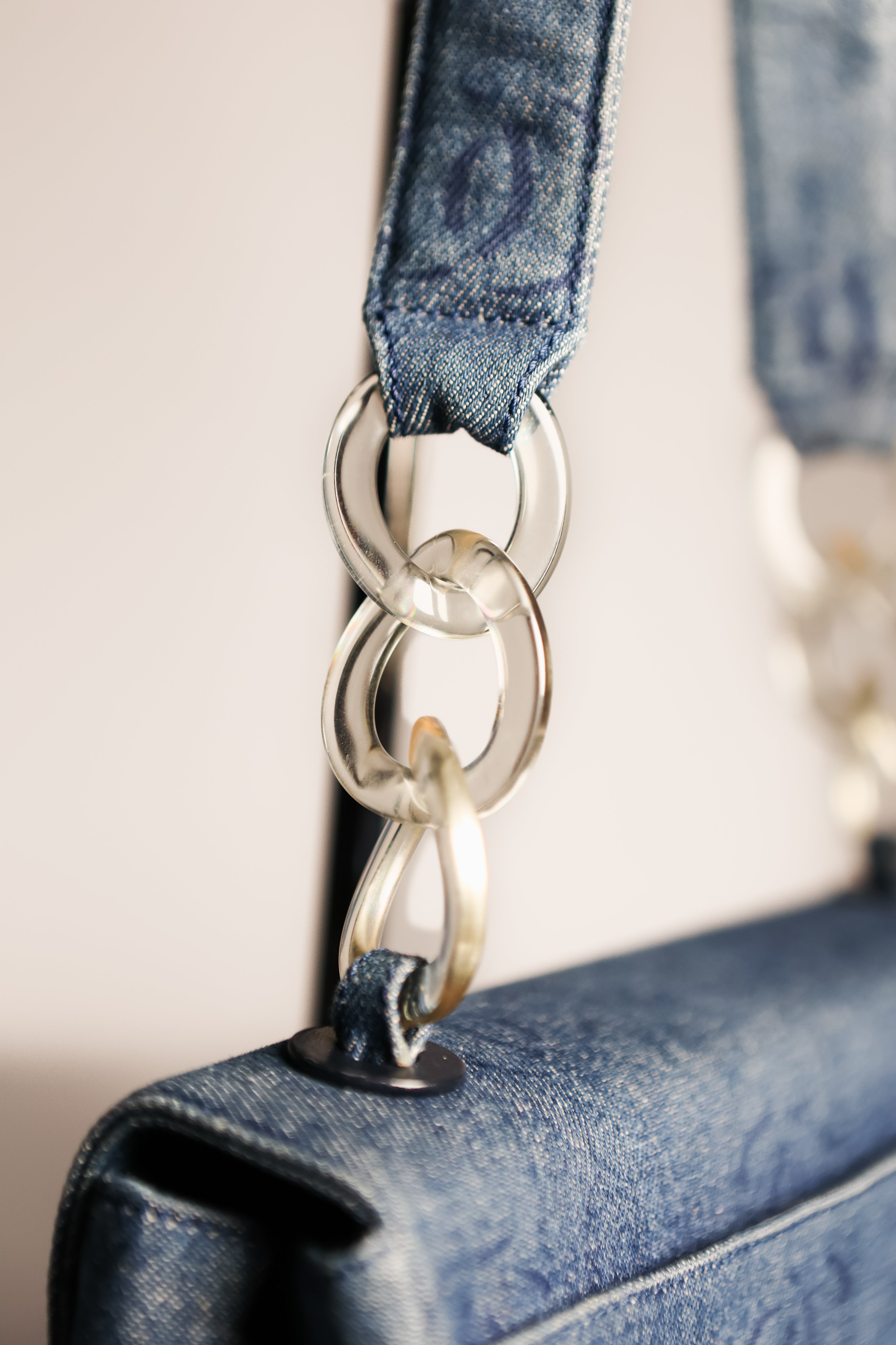 Vintage CHANEL denim CC shoulder bag 2002