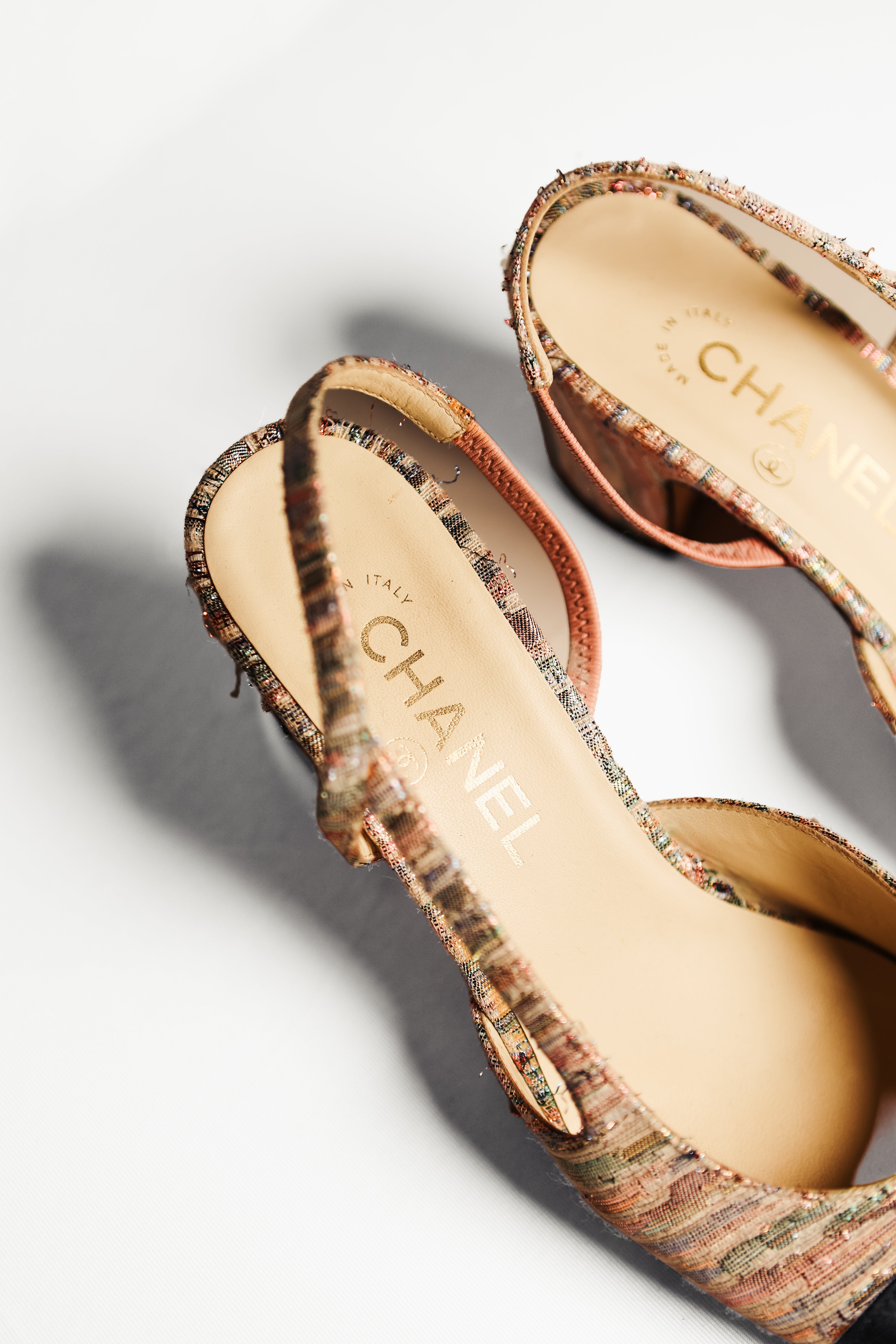 Chanel Interlocking CC Logo Grosgrain Trim Slingback Pumps