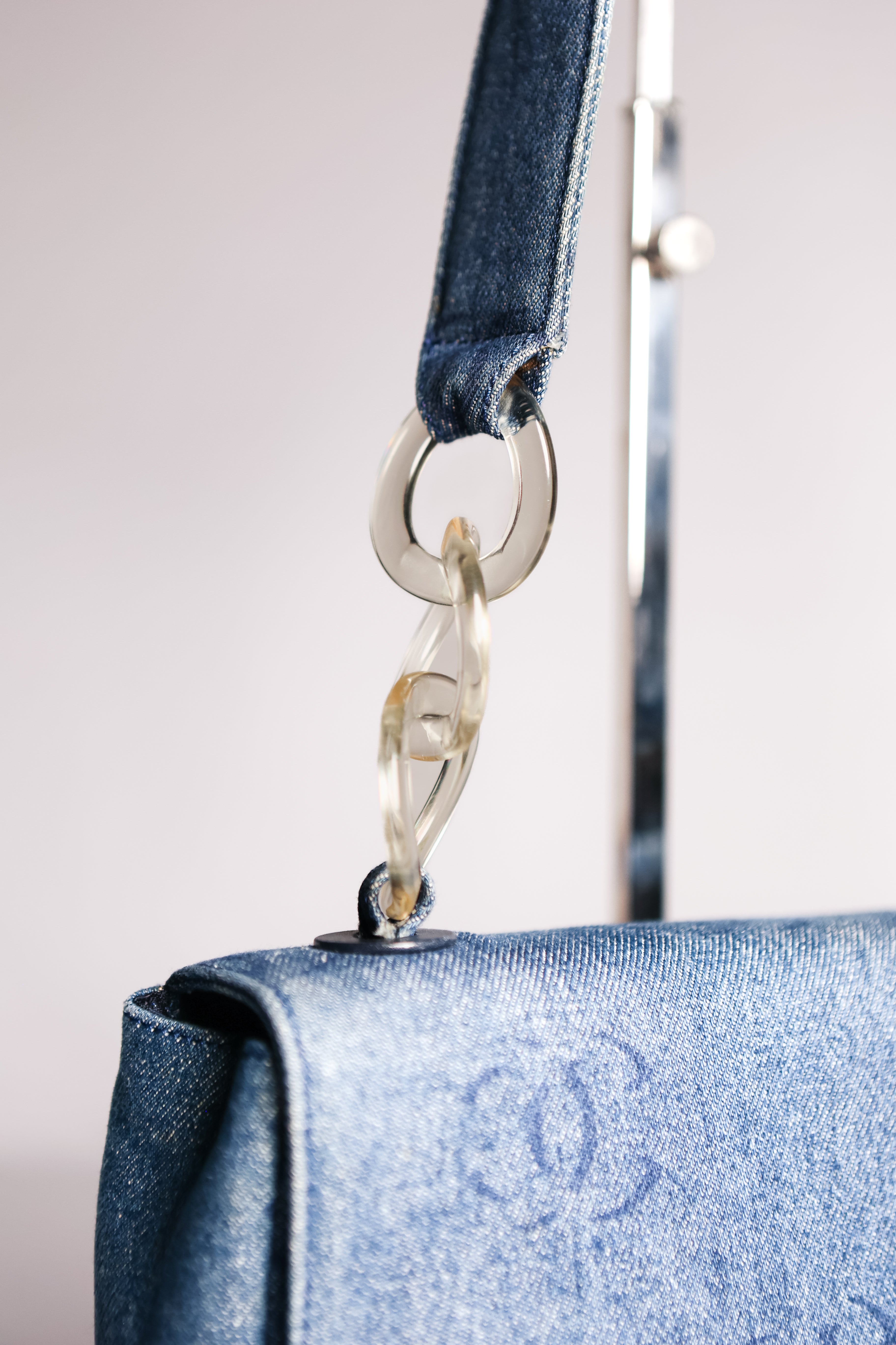 Vintage CHANEL denim CC shoulder bag 2002