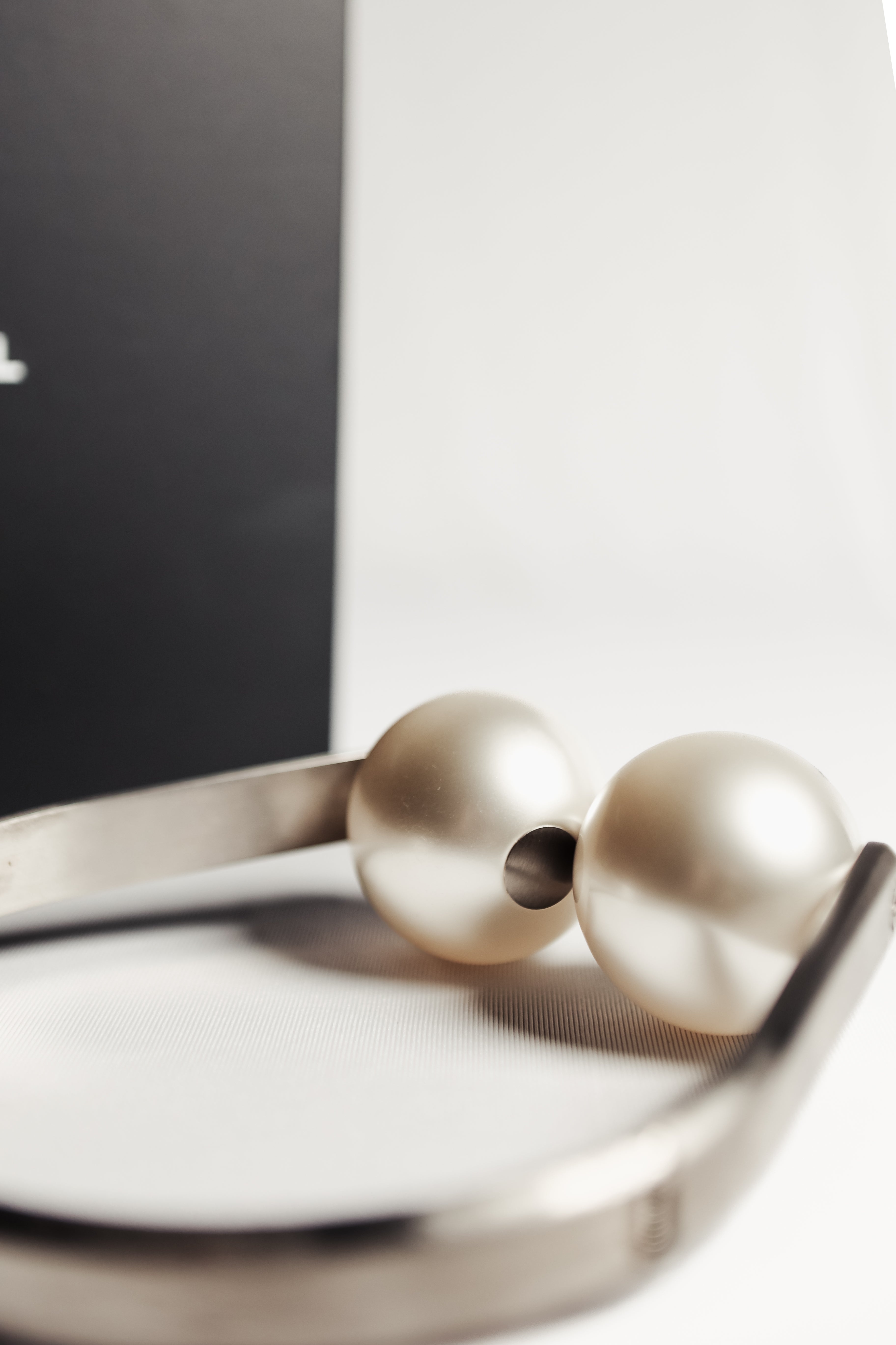 Chanel Runway Limited Edition Giant Pearls Choker